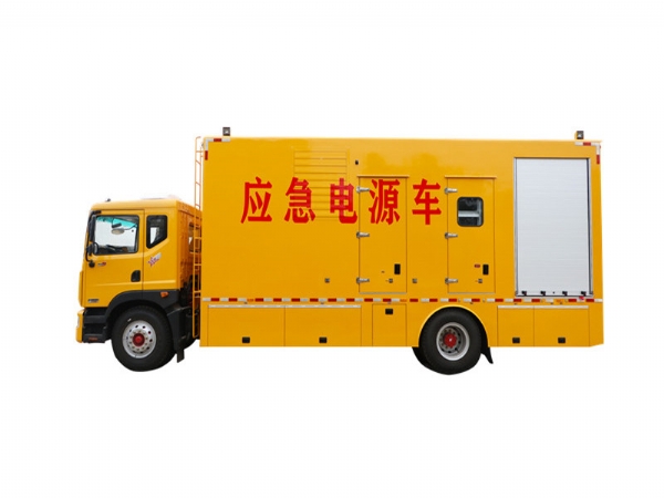 康姆勒電力應(yīng)急移動(dòng)電源車(chē)：柴油機(jī)的加油量對(duì)動(dòng)力產(chǎn)生影響嗎？
